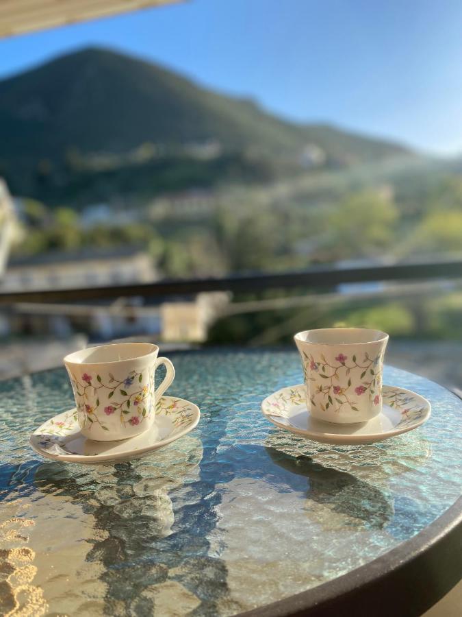 Navy Apartment With Mountain View &Private Parking Vátos Екстериор снимка