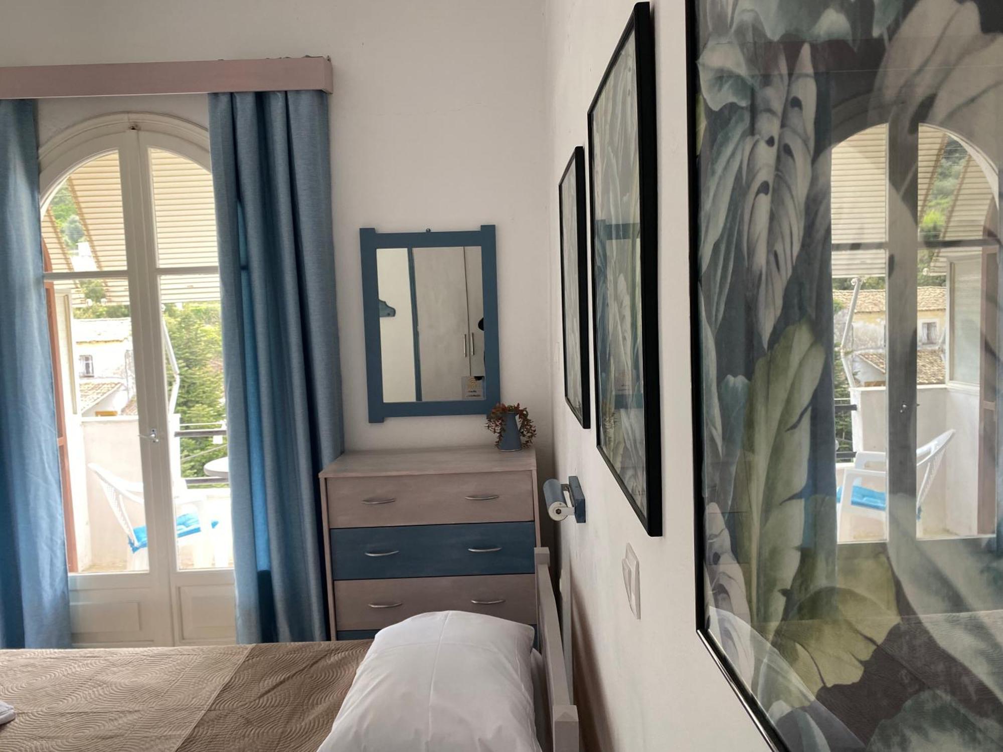Navy Apartment With Mountain View &Private Parking Vátos Екстериор снимка